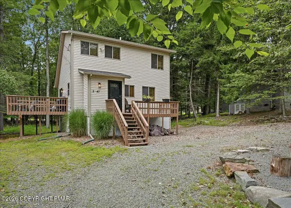 1152 Wallenpaupack Drive, Lake Ariel, PA 18436