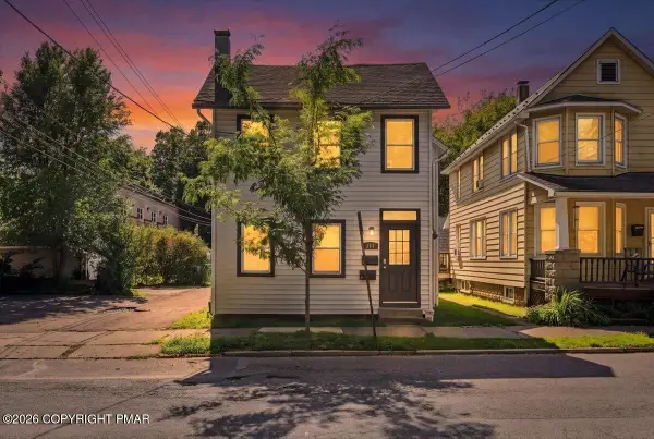 Address Withheld By Seller, Stroudsburg, PA 18360