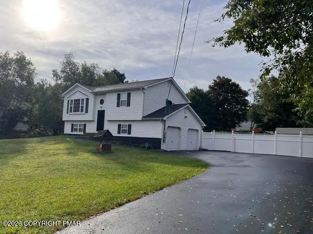 216 Center Drive, Blakeslee, PA 18610 - #2