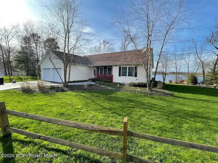 1255 Hawthorn Terrace, Pocono Summit, PA 18346 - #2