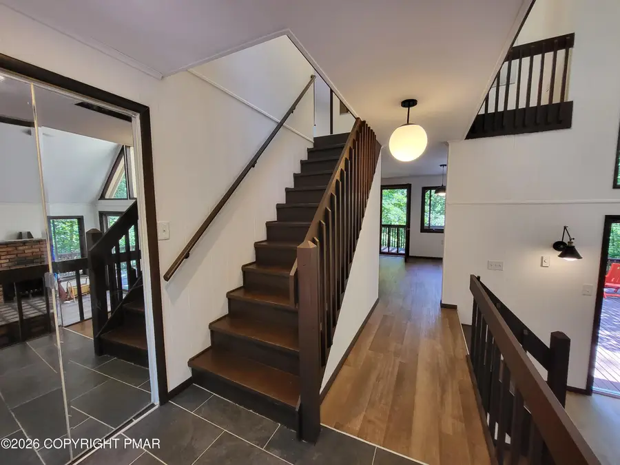 548 Clubhouse Drive, East Stroudsburg, PA 18302 - #2