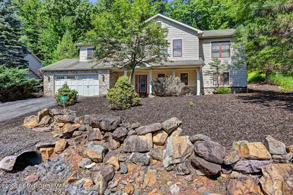 10 Bluestone Court, Lake Harmony, PA 18624