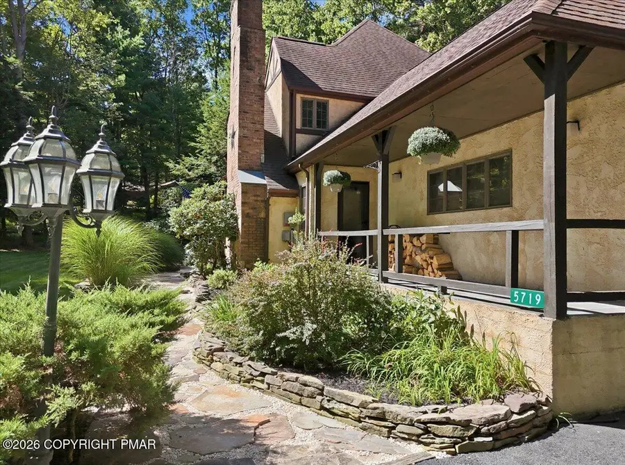5719 Wildflower Circle, Stroudsburg, PA 18360 - #3