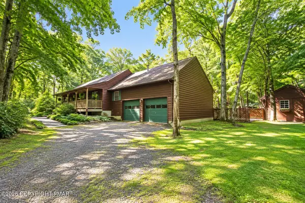 11 Apache Way, Jim Thorpe, PA 18229