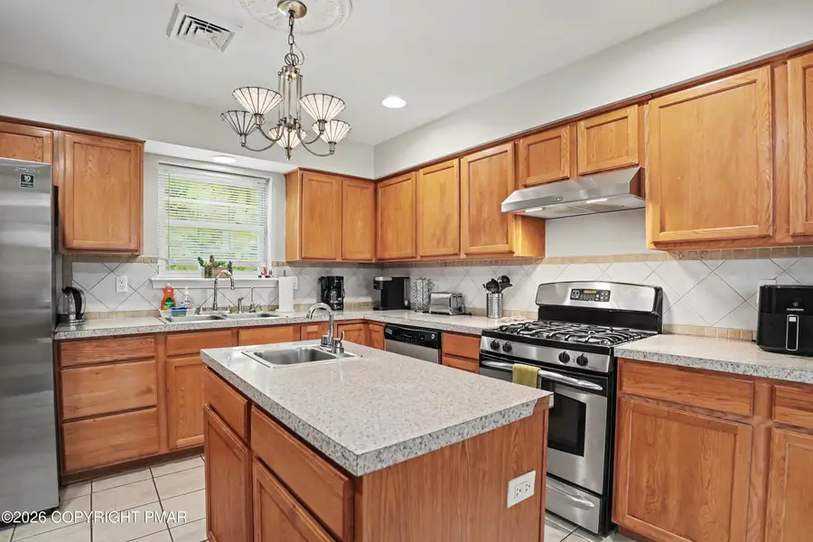 220 Nadine Boulevard, Pocono Summit, PA 18346 - #3