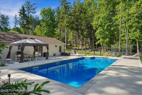 502 San Marco Court, Henryville, PA 18332