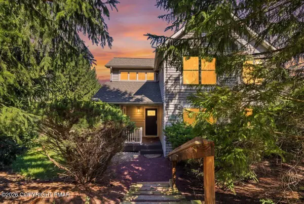 347 Hemlock Lane, Tannersville, PA 18372