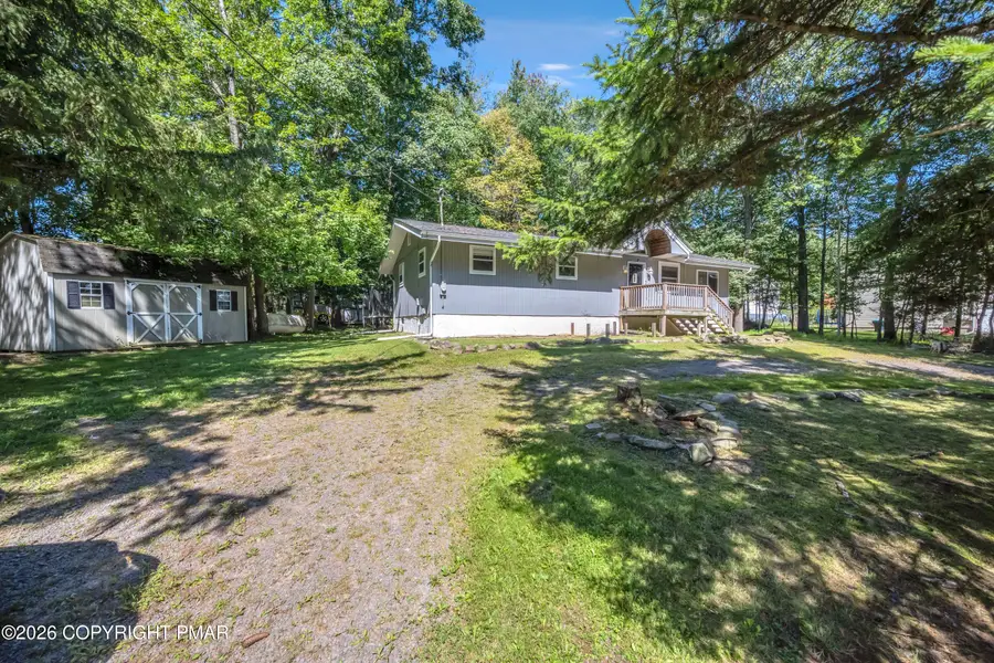 5262 Holiday Drive, Pocono Summit, PA 18346 - #2