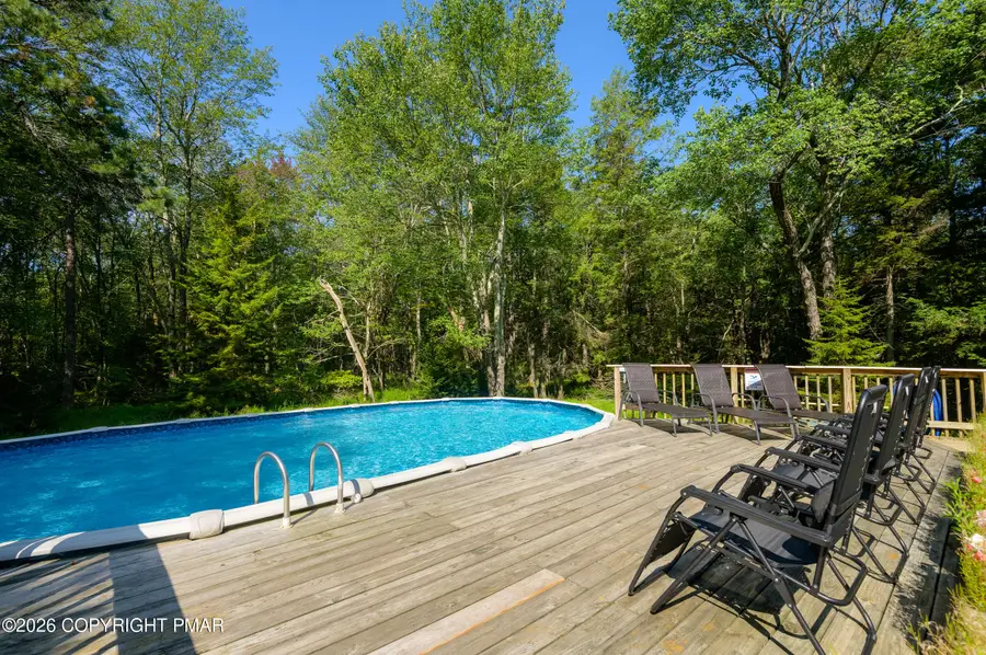 3311 Red Run Road, Pocono Summit, PA 18346 - #3