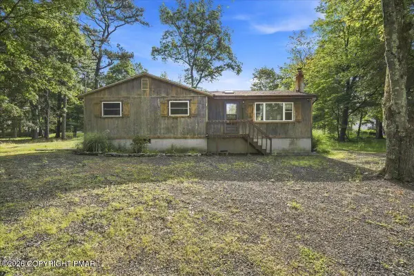 129 Amos Circle, Bushkill, PA 18324