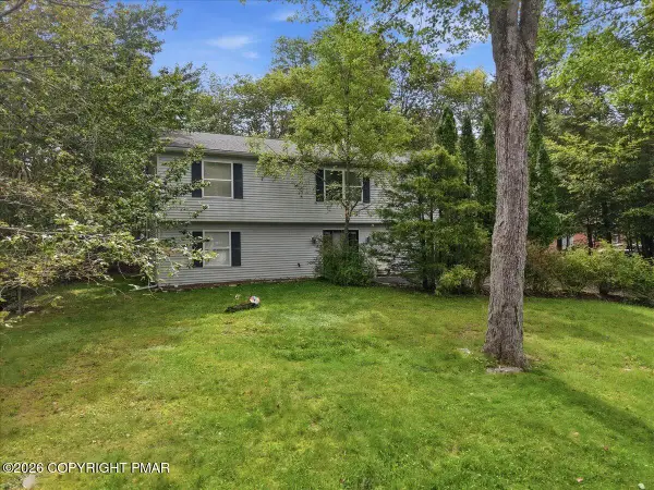 3654 Sugar Berry Lane, Tobyhanna, PA 18466