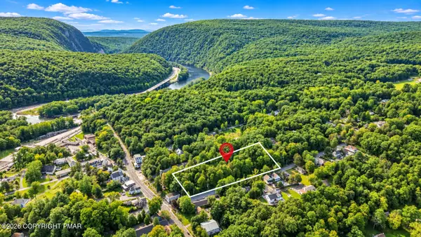 21 Shepard Avenue, Delaware Water Gap, PA 18327