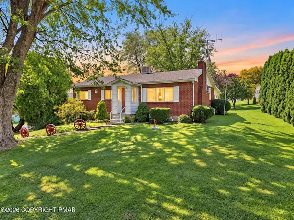 1235 Oakwood Drive, Bethlehem, PA 18017