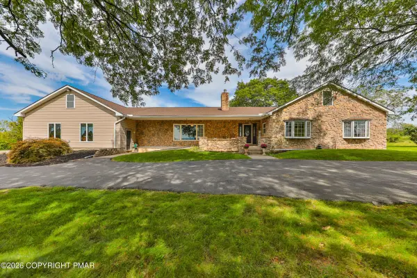 295 Crown View Drive, Easton, PA 18040