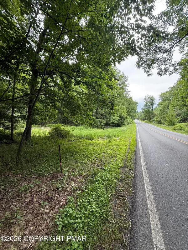 576 NE OF Ne Of T 576, Swiftwater, PA 18370