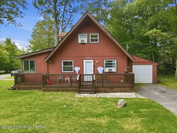 593 Country Place Drive, Tobyhanna, PA 18466