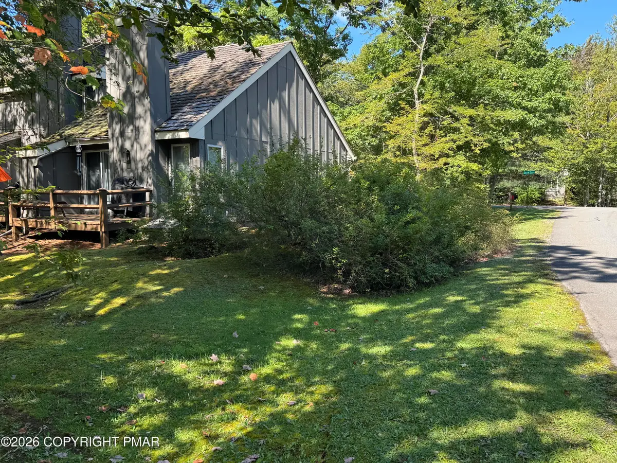 23 Snow Shoe, Lake Harmony, PA 18624 - #1