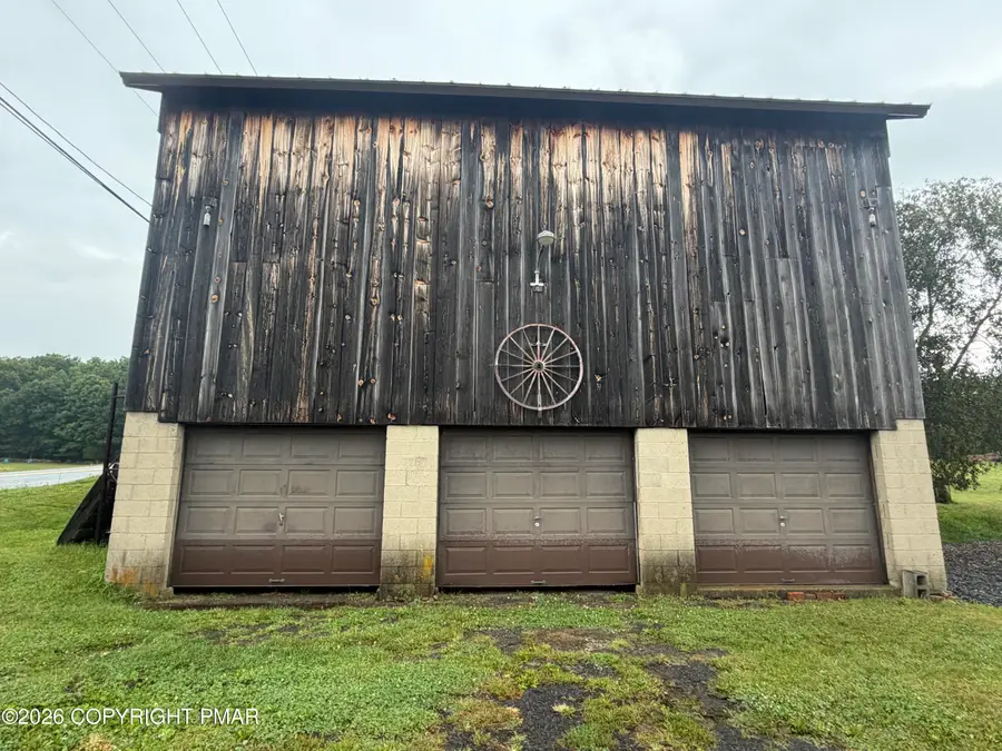 458 Briscoe Mountain Road, Dingmans Ferry, PA 18328 - #2