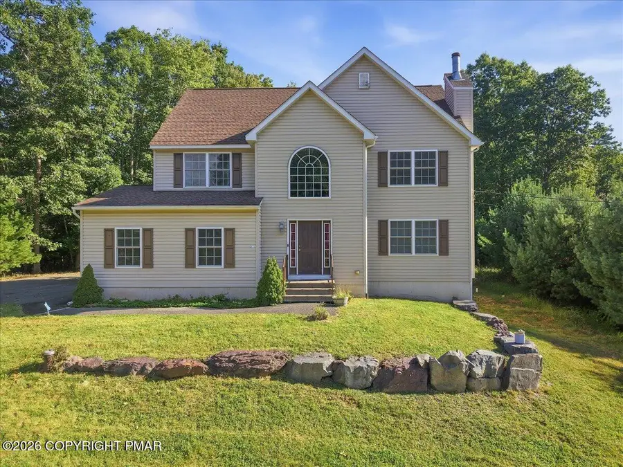 302 Lees Run Circle, East Stroudsburg, PA 18302 - #2