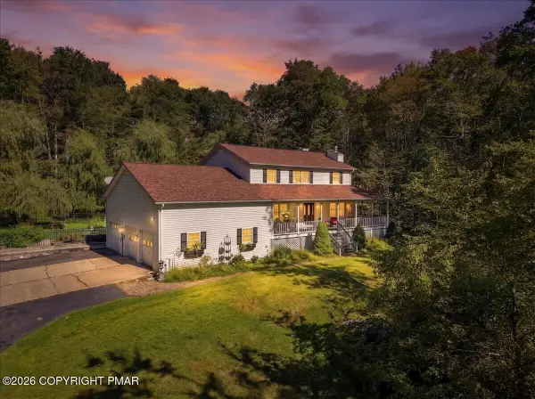 298 Scenic Drive, Blakeslee, PA 18610