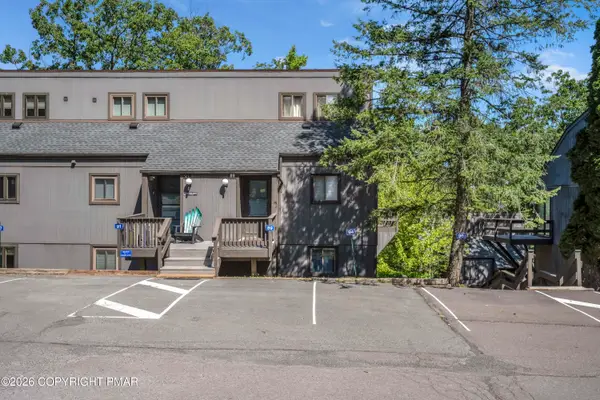 89 Cross Country Lane, Tannersville, PA 18372