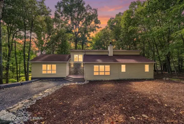 2110 Owl Pass Road, Bushkill, PA 18324