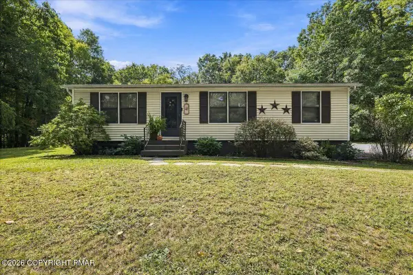 2123 Deer Track Drive, East Stroudsburg, PA 18302