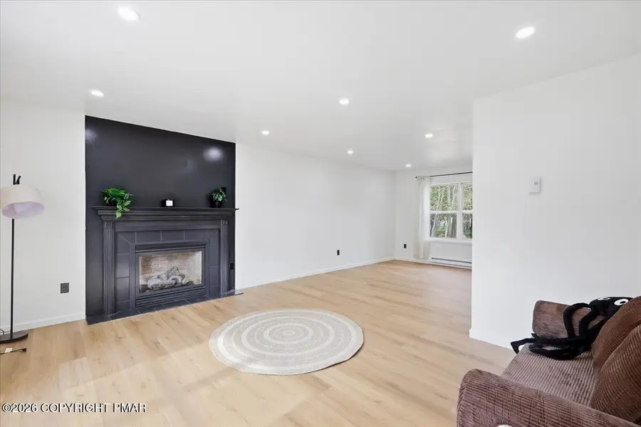 6252 Park Place, Tobyhanna, PA 18466 - #3