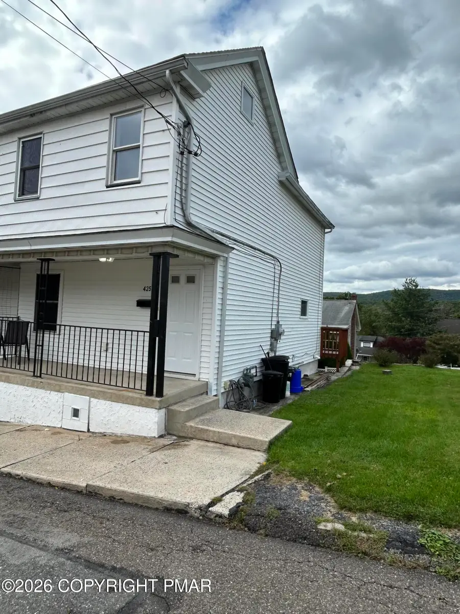 425 Oak Street, Jim Thorpe, PA 18229 - #2