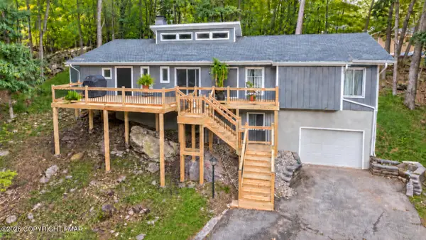 6375 Decker Road, Bushkill, PA 18324