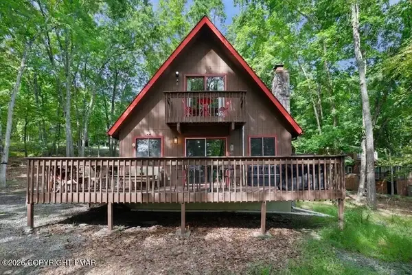 203 Bellingham Drive, Bushkill, PA 18324