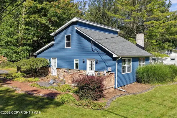 14 Twin Lake Road, Albrightsville, PA 18210