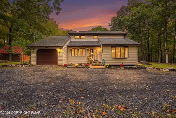 3638 Bristol Circle W, East Stroudsburg, PA 18302