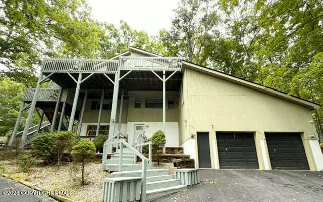 322 Brentwood Drive, Bushkill, PA 18324 - #1