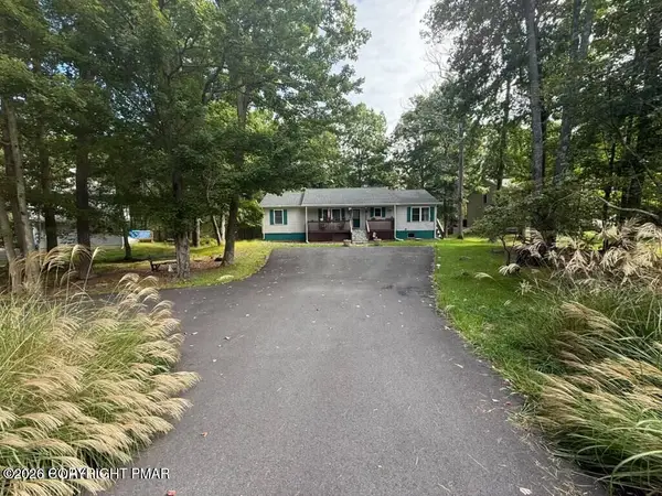 1008 Long Lake Road, Tamiment, PA 18371