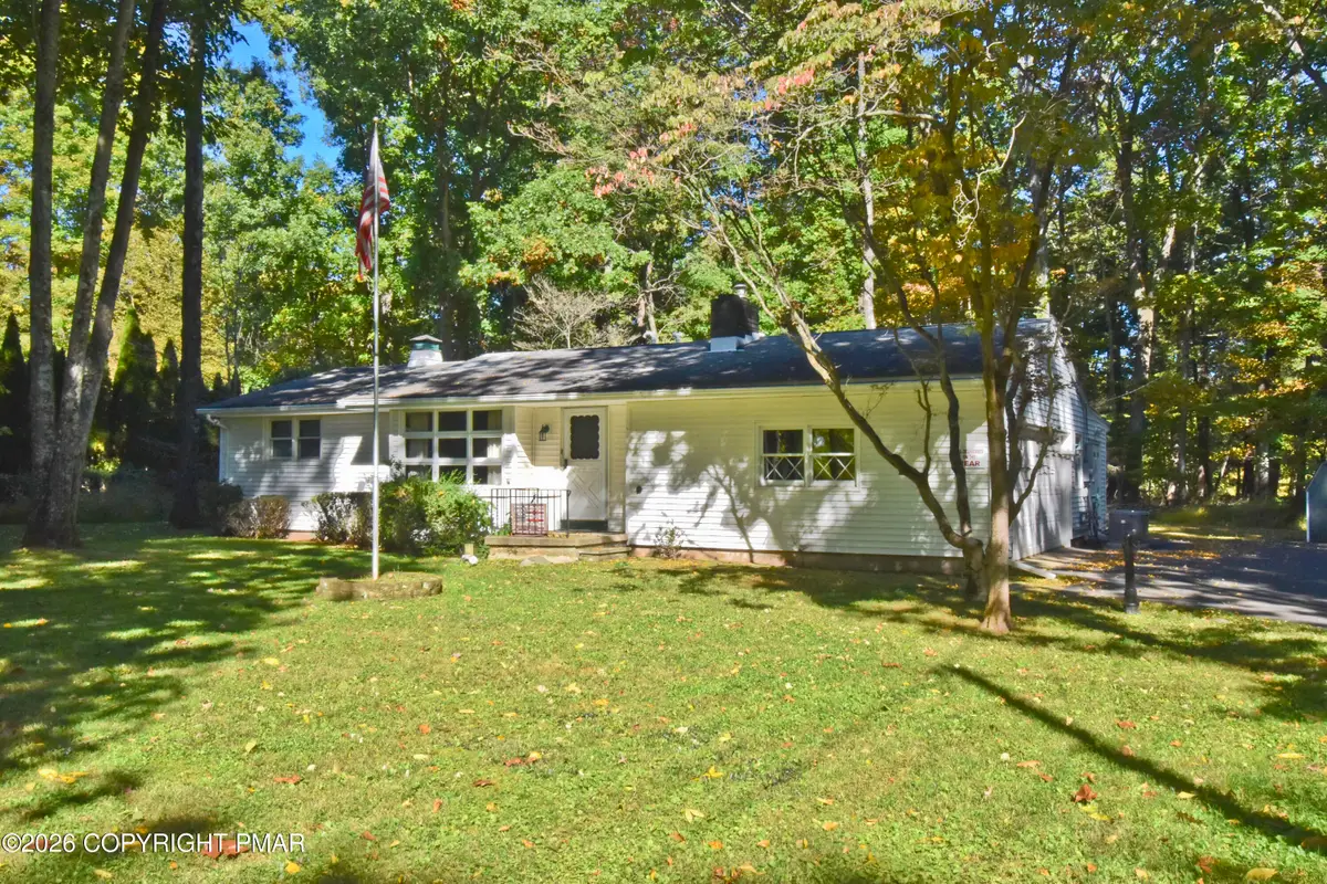 2121 White Oaks Terrace, Stroudsburg, PA 18360 - #1