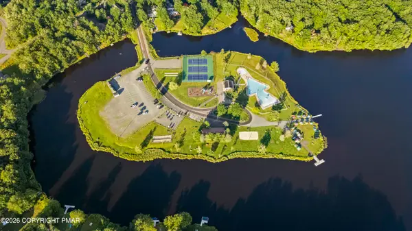 Moccasin Trl 1, Pocono Lake, PA 18347