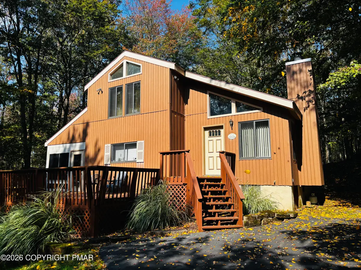 98 S Lehigh River Drive S, Clifton, PA 18424 - #1
