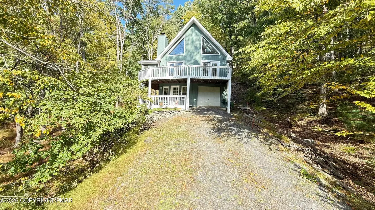 300 Brentwood Drive, Bushkill, PA 18324 - #1