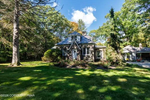 163 Goose Pond Road, Skytop, PA 18357