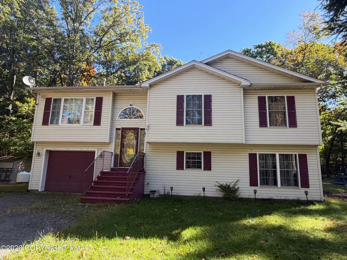 5257 Hummingbird Drive, Pocono Summit, PA 18346 - #1