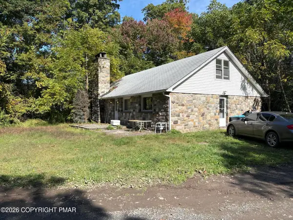 2745 Mountain Road, Stroudsburg, PA 18360