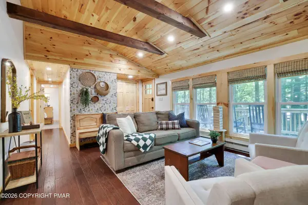 2034 Lehigh Drive, Pocono Lake, PA 18347