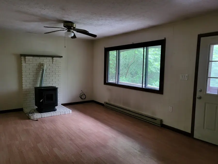 2153 Gravel Road, Canadensis, PA 18325 - #3