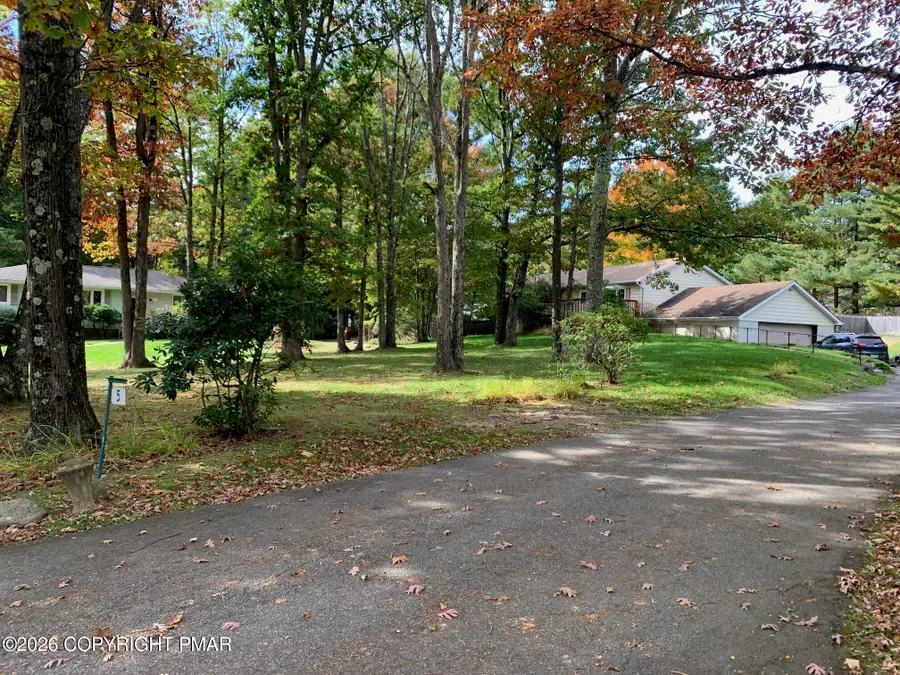 5 Cobblewood Drive, Mount Pocono, PA 18344 - #3