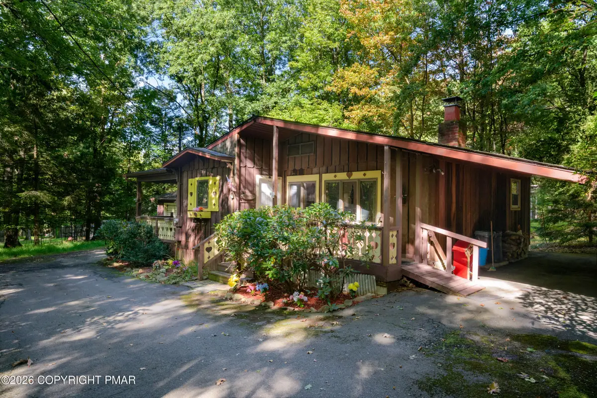 1914 Donalds Road, Effort, PA 18330 - #1