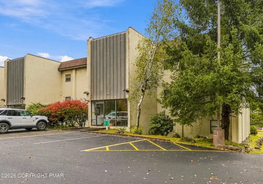 146 Foxfire Drive, Mount Pocono, PA 18344 - #2