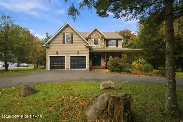 102 Remington Lane, Pocono Summit, PA 18346