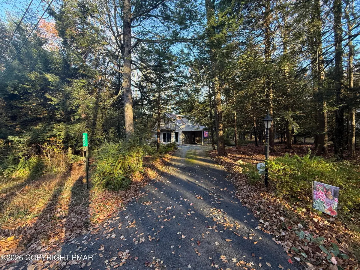 553 Sir Jeoffrey Court, Pocono Lake, PA 18347 - #1