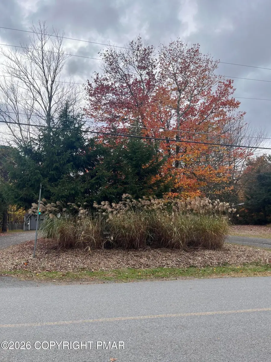497 Cedar Drive, Long Pond, PA 18334 - #2